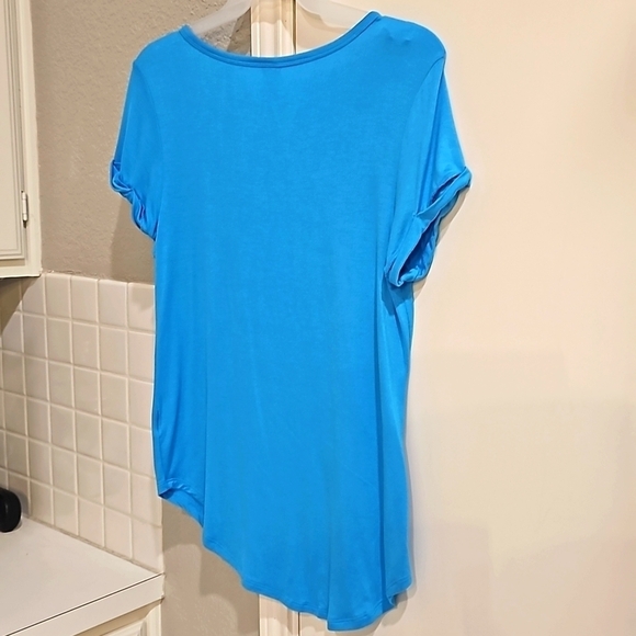 NWOT No Boundaries Short Sleevd V-Neck Decorative  neckline Aqua Juniors 15-17 - Picture 6 of 7